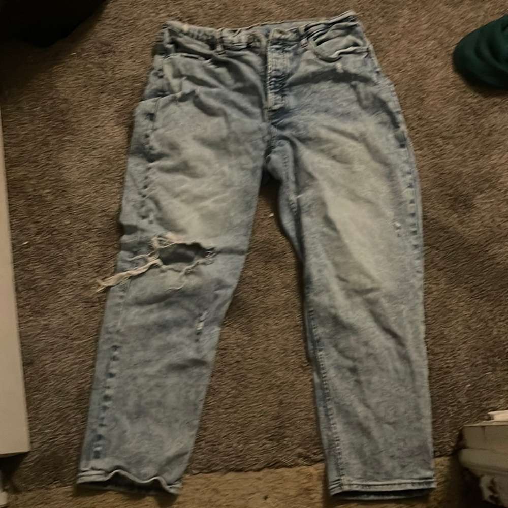 Women’s Old Navy jeans, denim, lightly worn, no stains. Great quality.